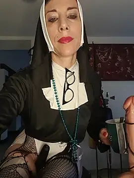 freyamoret online show from June 28, 3:46 am