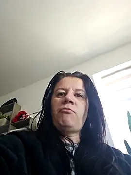 Snapshot of KristenVega chatting on October 20, 7:44 am KristenVega online show from October 20, 7:44 am