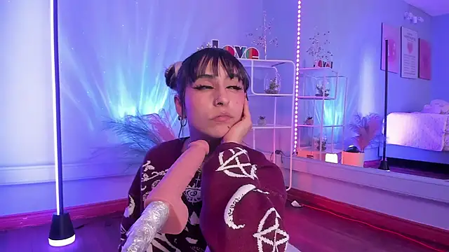 MaveParks  online show from November 11, 4:59 pm