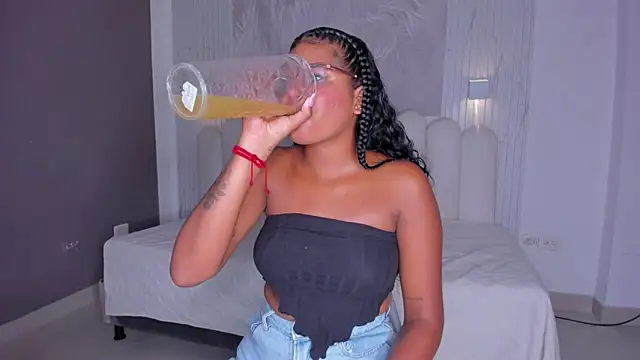 NastassjaCandy online show from November 4, 6:57 pm