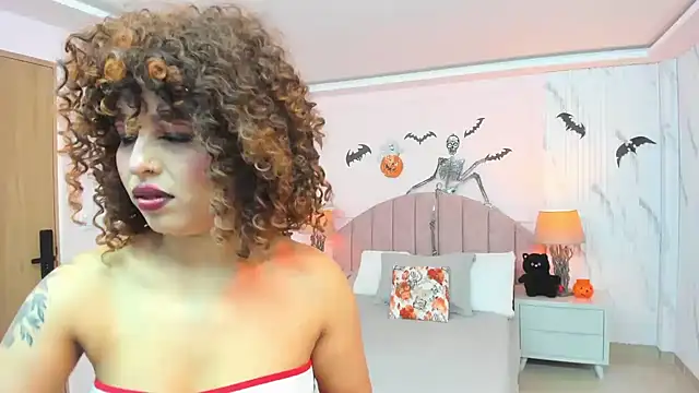 MadelaineJones online show from October 27, 8:14 pm