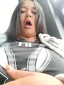 Snapshot of Cristal__04 chatting on October 4, 4:11 pm Cristal 04 online show from October 4, 4:11 pm