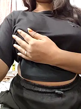 Snapshot of MohiniHott chatting on October 12, 11:56 am MohiniHott online show from October 12, 11:56 am