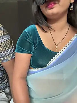 Snapshot of Magical-Couple-telugu chatting on September 26, 2:47 pm Magical-Couple-telugu online show from September 26, 2:47 pm
