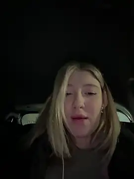 Molllyyyyuggg online show from November 26, 6:09 pm