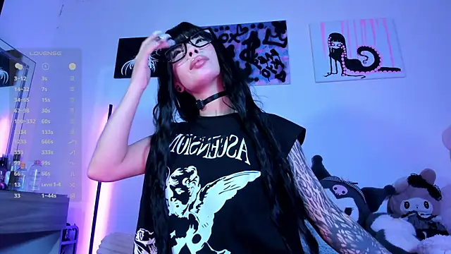 satanbabee online show from May 15, 11:29 pm