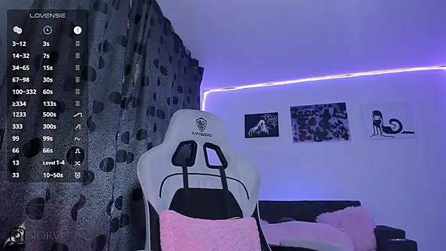 satanbabee online show from November 11, 10:40 pm