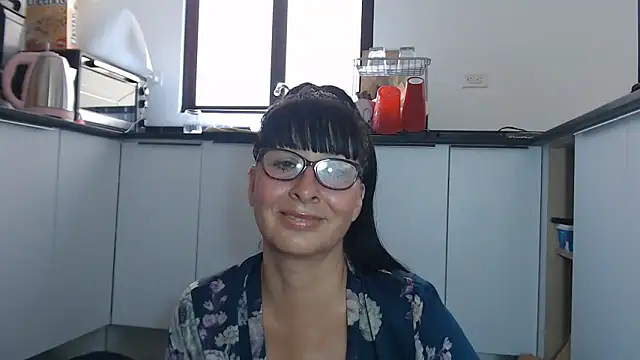 HellenLatin online show from June 18, 4:01 pm