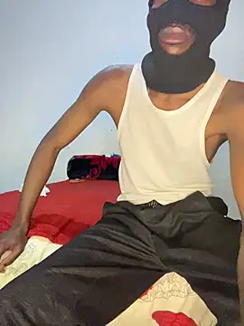 Gifttheskimaskboy online show from August 8, 7:11 pm