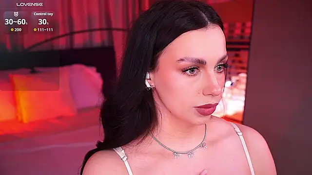 LunaNight online show from February 13, 8:32 pm