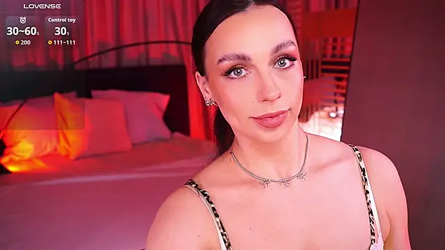 LunaNight online show from February 8, 8:45 pm