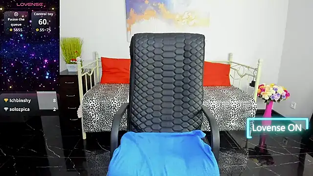 Snapshot of Julia_Dean chatting on September 30, 12:00 pm Julia Dean online show from September 30, 12:00 pm