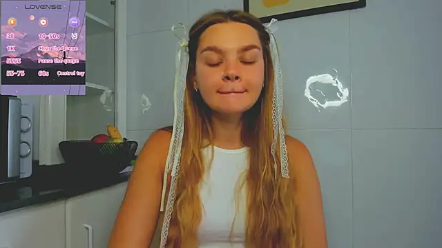 Molly sweetie online show from June 16, 7:09 am