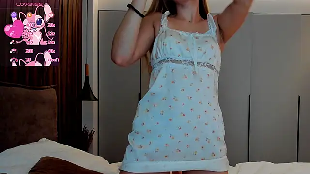 Molly sweetie online show from October 30, 7:11 am