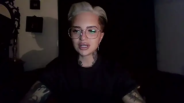 Snapshot of Rubyrichhxo chatting on September 12, 9:00 pm Rubyrichhxo online show from September 12, 9:00 pm