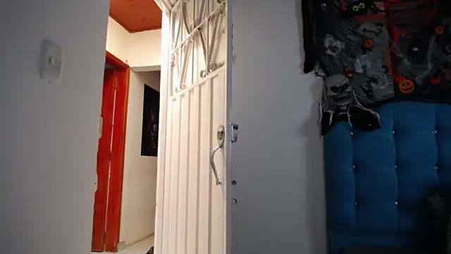 Snapshot of sweet_skylove_ chatting on October 7, 3:27 pm sweet skylove online show from October 7, 3:27 pm