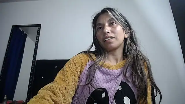 sweet skylove  online show from July 31, 12:11 am