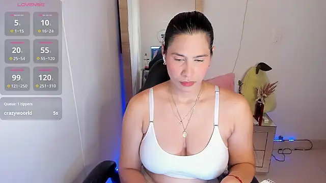 hellensexy online show from June 29, 10:09 pm