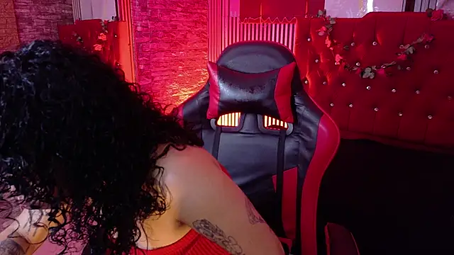 miahernadez303av online show from June 29, 4:30 am