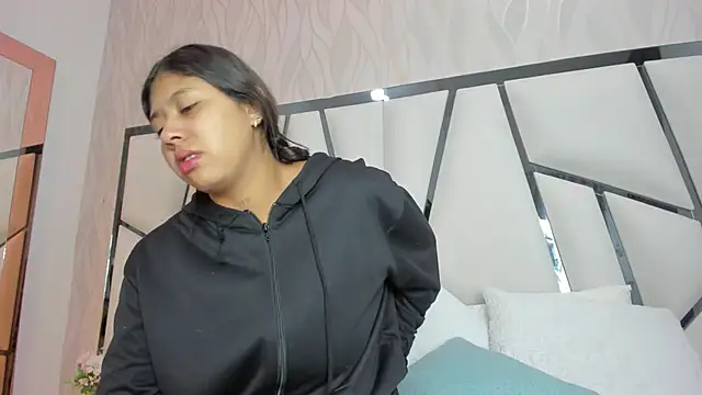  aurora18  online show from March 5, 3:13 am