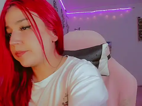 madisonx17 online show from December 17, 10:47 pm