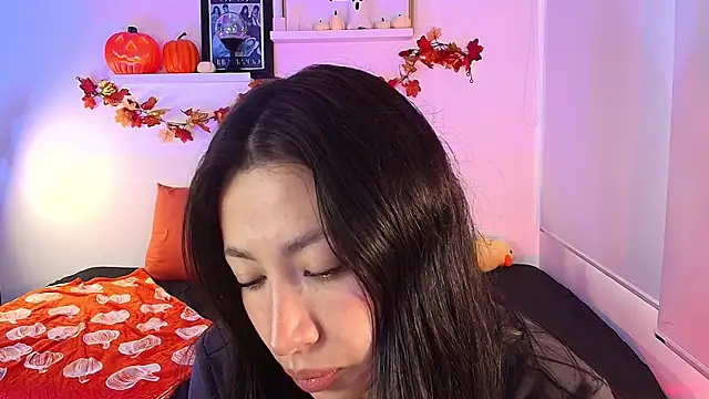 Snapshot of lilyy_evanss chatting on October 10, 8:58 pm lilyy evanss online show from October 10, 8:58 pm
