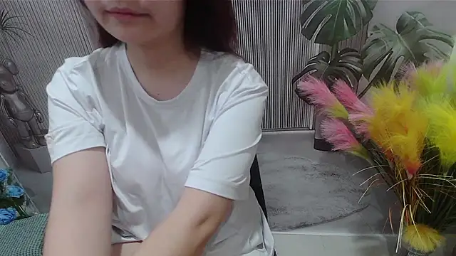 Snapshot of Milajinxi chatting on October 1, 5:01 am Milajinxi online show from October 1, 5:01 am