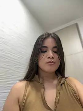 CamilaSofiia online show from June 7, 11:00 pm
