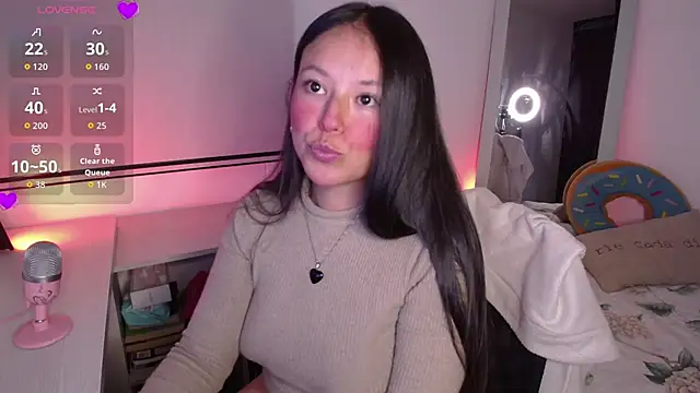 Lexie Thompson10 online show from February 18, 1:05 am