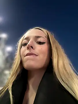 LoraaDoll online show from October 8, 3:49 pm