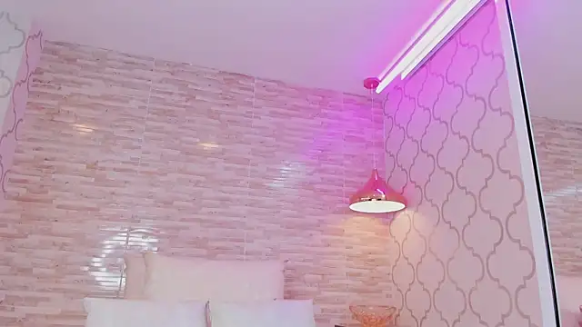 ZoeSmitth online show from March 14, 1:01 pm