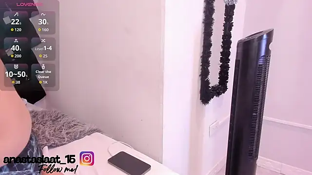 Miia Thompsonn online show from June 25, 6:09 pm