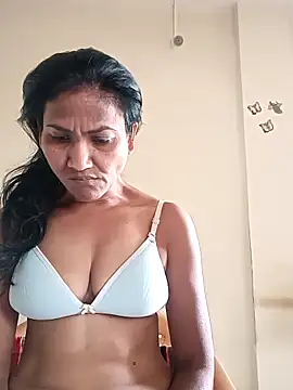 sunita6009 online show from February 13, 3:52 am