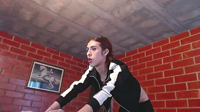 Trix fiore oficial online show from February 7, 10:35 pm