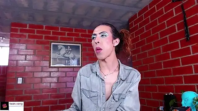 Trix fiore oficial online show from March 13, 10:00 pm