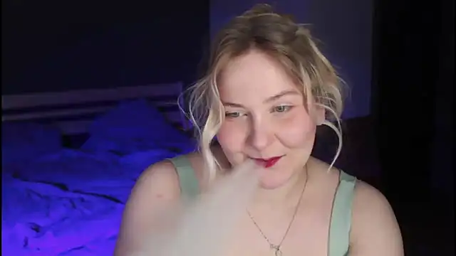 sensual girrrl online show from June 11, 12:20 am