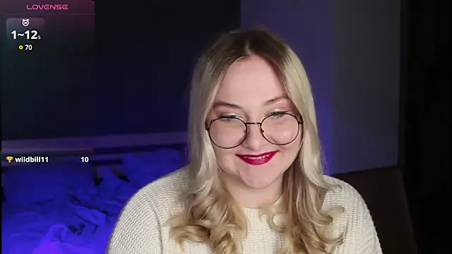 sensual girrrl online show from April 27, 11:35 pm