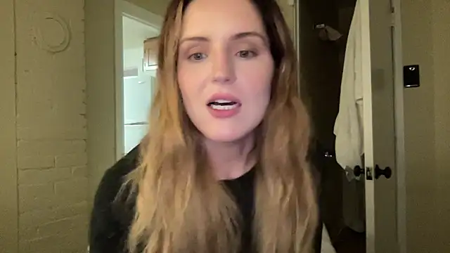 sexylilly69 online show from June 18, 3:41 am