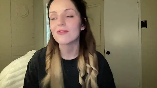 sexylilly69 online show from June 28, 1:23 am