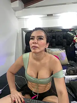 Arianna Jones1 online show from July 18, 12:47 am