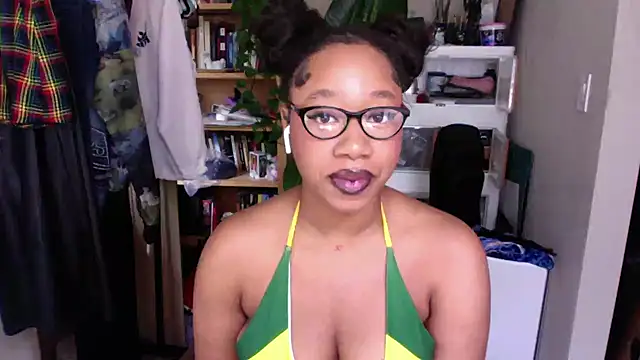 goddessdaisysky online show from September 18, 6:28 pm