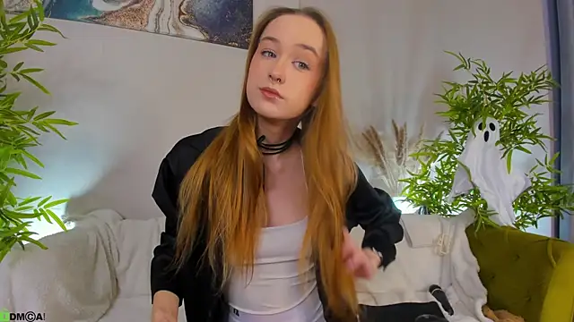 Sweett Monica online show from October 23, 1:11 am