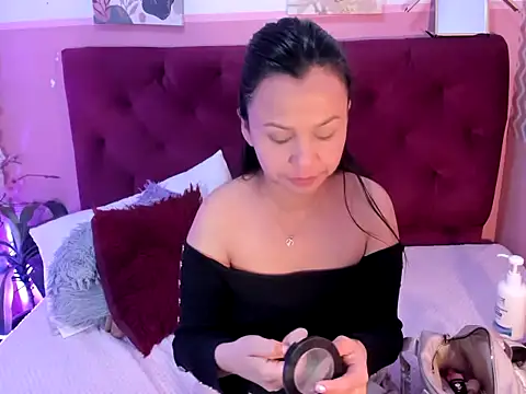 candysmitxxx online show from June 25, 8:29 am