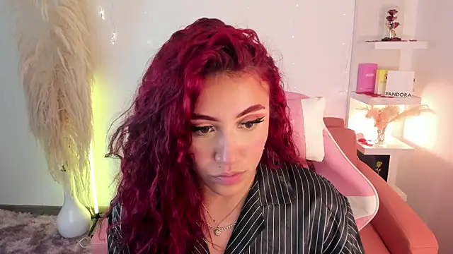 veronicaxx69 online show from April 28, 3:10 am