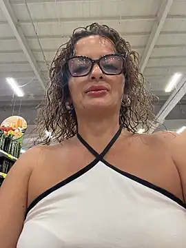CioniWeiss online show from May 24, 8:52 pm