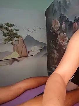 zizi public online show from June 5, 1:42 am
