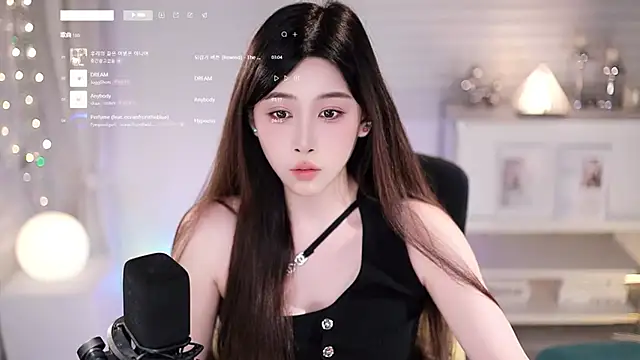 SleepArtist online show from July 3, 2:23 pm