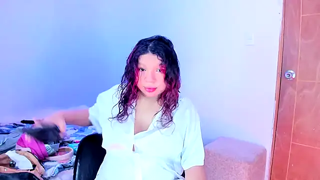 Emily Coper18 online show from June 13, 2:14 pm