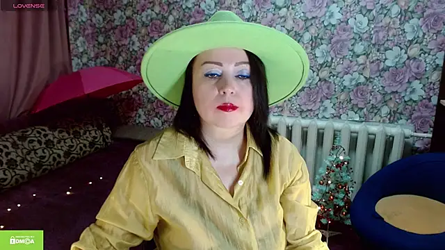 Julia-ru online show from December 1, 8:44 pm