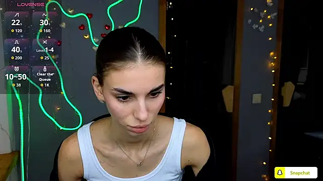 EmmyGreans online show from September 19, 5:39 am